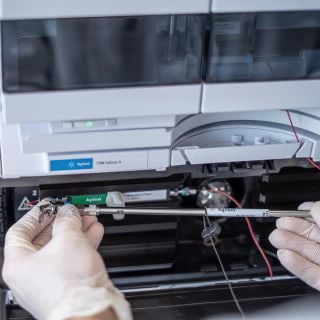 AdvanceBio Peptide Mapping Reversed-Phase HPLC Columns